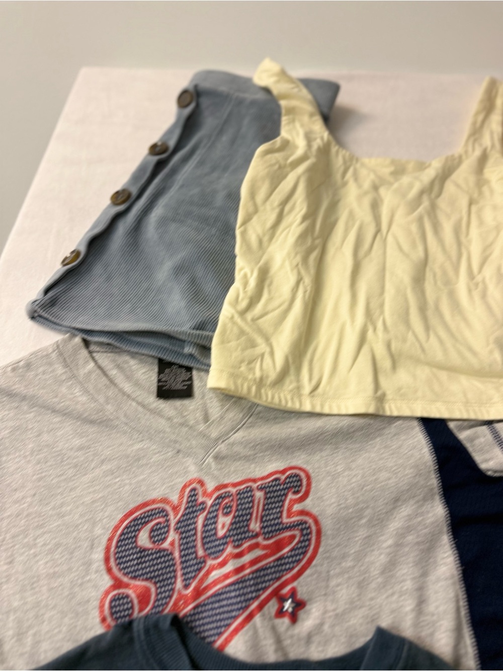 Women’s Clothing Lot Bundle Small/Medium Toos Shrts Skirts Gap Hollister 12 Pc - Picture 12 of 12